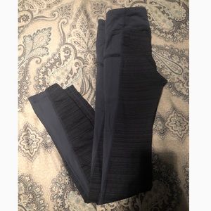 Girls Athleta navy blue leggings